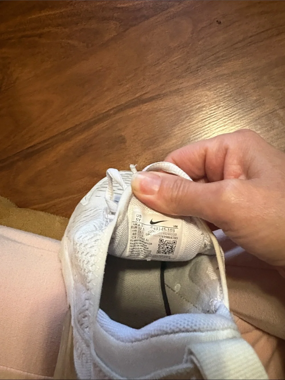 Nike Air Max 270 Sneakers